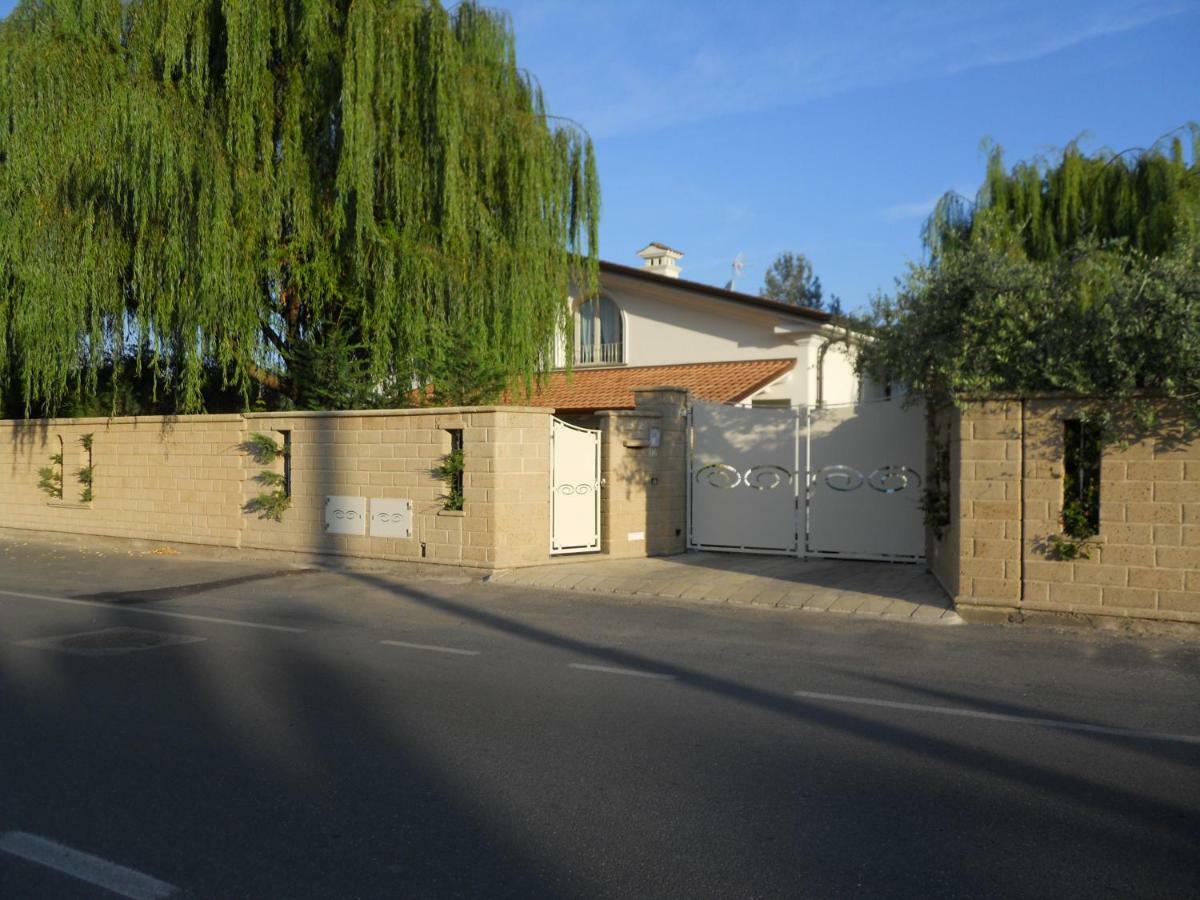 Villa I Salici Marina di Massa Exterior foto